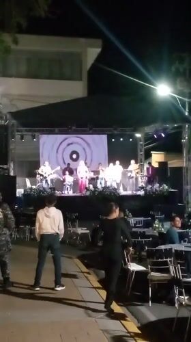Nighttime festival with live music draws crowds in Venezuelan town