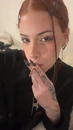 Evening hang in Buenos Aires with smoking and mirror selfies