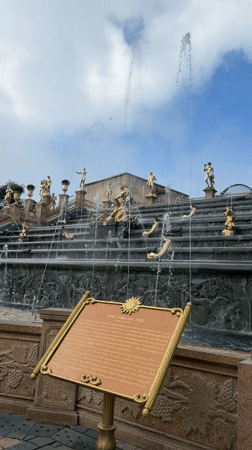 European-themed venue documented in Đà Nẵng with fountains, music