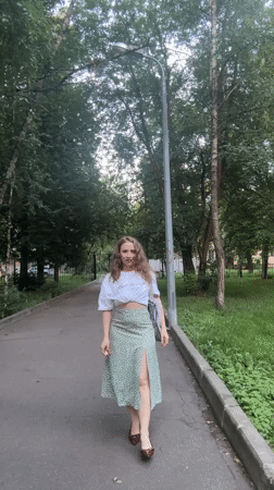 Afternoon stroll through a leafy Moscow neighborhood