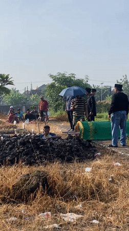 Community funeral ceremony conducted in Kedondong, Indonesia