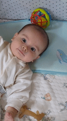 Baby's early morning playtime captured in Shunde District