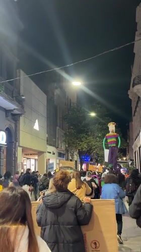 Nighttime protest against water park held in Rosario streets