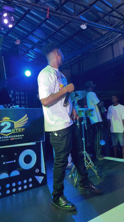 Live music performance draws dancing crowd in Obosi, Nigeria