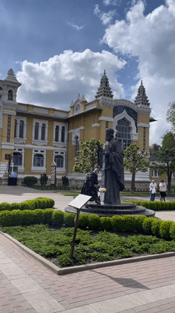 Tourist documents Kislovodsk landmarks and public spaces