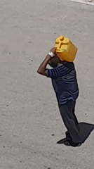 Khan Yunis residents navigate water scarcity amid heavy destruction