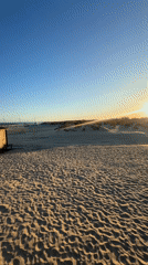 Beach sunset scenes documented by witnesses May 15
