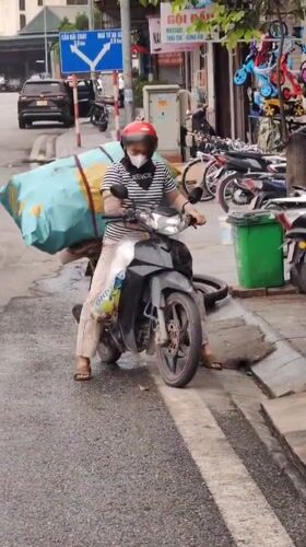 Morning street life documented in Viet Hung Ward, Vietnam