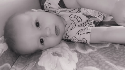 Morning family moments with baby documented in Tobolsk home