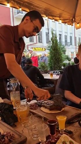 Street performers, live music, and outdoor dining in Kazan