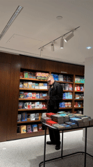 London luxury shopping tour includes bookstore, Harrods, V&A Museum