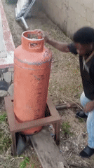 Gas trade and street life in Jos, Nigeria
