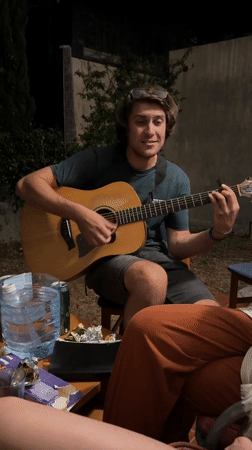 Acoustic guitar session on a Budva night