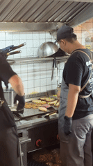 Late-night dining documented at North Kuta restaurant