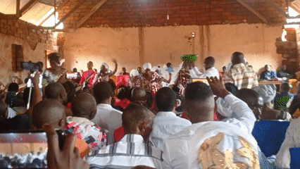Church gathering features group of women in Kigulu-Mabwe, DRC