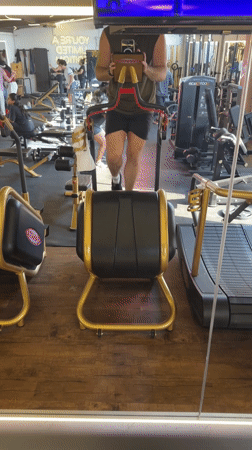 Person documents evening workout session at Puebla gym