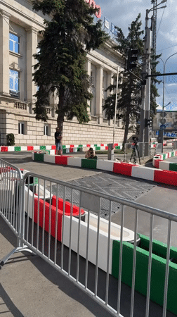Go-kart street race draws crowds in Sofia, Bulgaria