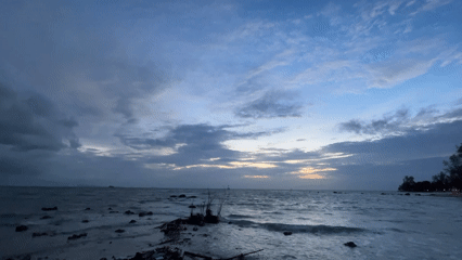 Stormy skies and rough surf on Ko Pha-ngan's coast