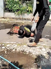 Street activity with traditional objects observed in Pereng, Indonesia