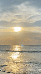 Tranquil beach moments documented in Altagracia, Venezuela