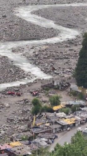 River valley and pigeons observed in Vashisht, India