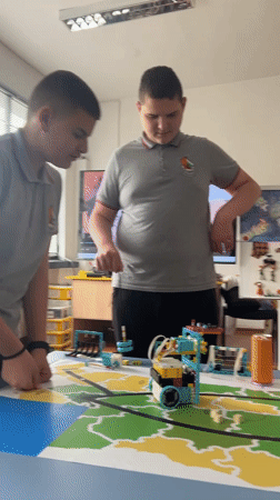 Students conduct LEGO robotics workshop in Zlatograd school