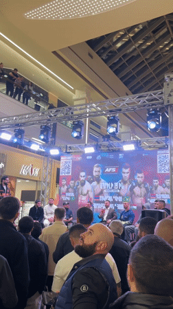 MMA event promotion draws mall crowd in Yerevan
