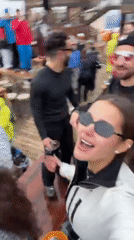 Snowy après-ski party draws crowds at French resort