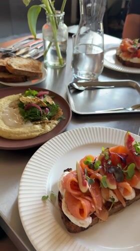 Morning Prague tour captures Old Town landmarks and café breakfast
