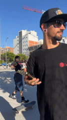 Afternoon skateboarding session draws crowds at Madrid skatepark