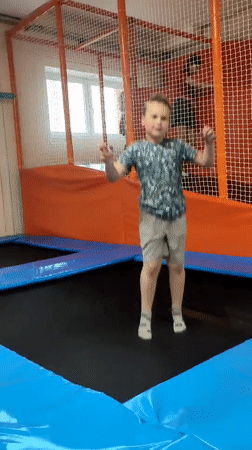 Afternoon at an indoor play and go-kart center in Navapolatsk