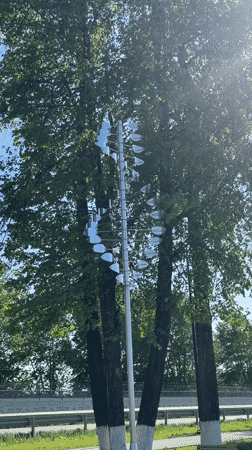 Kinetic wind sculpture observed in Votkinsk, Russia