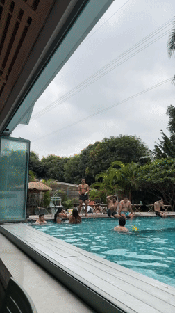Pool gathering observed in Shunde District, China