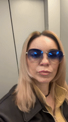 Woman experiences shaky elevator ride in Russia