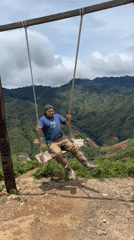 Tourists enjoy rope swings, selfies at Ta Xua mountain viewpoints