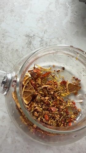Morning tea preparation with dried fruits observed in Kharnavy