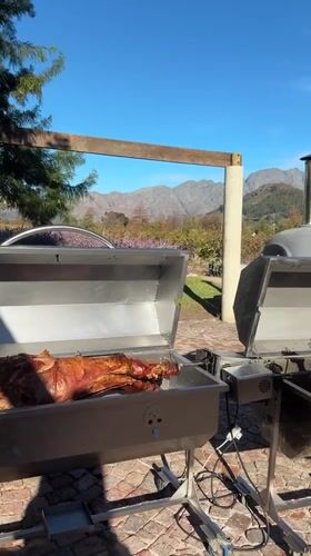Wine tasting event with outdoor dining in Stellenbosch