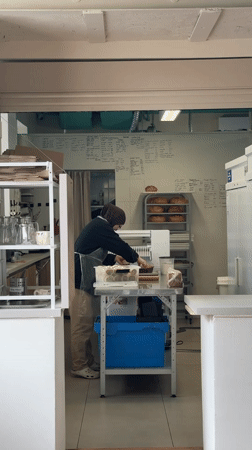 Morning scenes captured across Moscow: bakery, coffee, transit