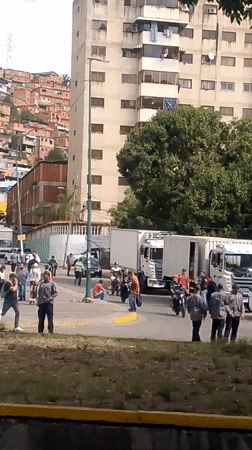 Street activity documented in Caracas urban area