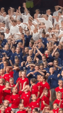 Large patriotic performance event in Moscow arena