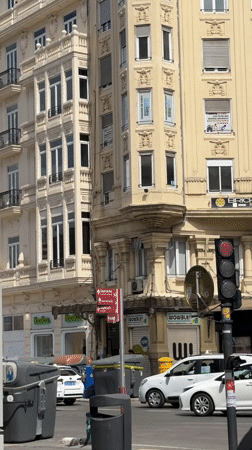 Traffic police manage Valencia intersection during morning hours