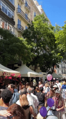 Vogue España hosts spring flower market in Madrid