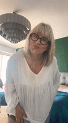 Woman in casual attire spotted in French coastal town