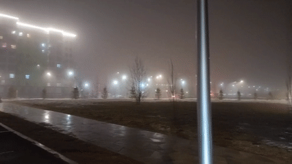 Dense fog blankets Nizhnevartovsk streets on April evening