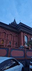 Evening gathering at Holy Spirit Cathedral draws crowds in Denpasar