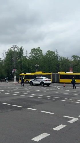 Police respond to bus blocking Minsk intersection