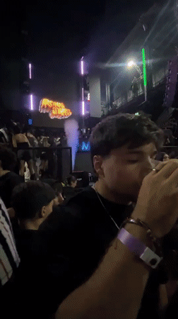 Indoor entertainment event draws crowds in Buenos Aires venue