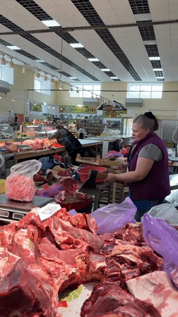 Morning market activity and street scenes in Mezhdurechensk