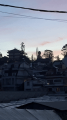 Evening observations captured in Đà Lạt's temple district