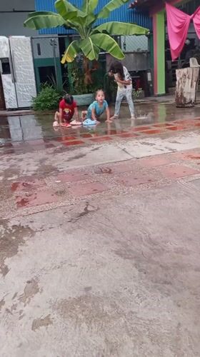 Evening documentation captures daily life scenes in Tinaquillo, Venezuela